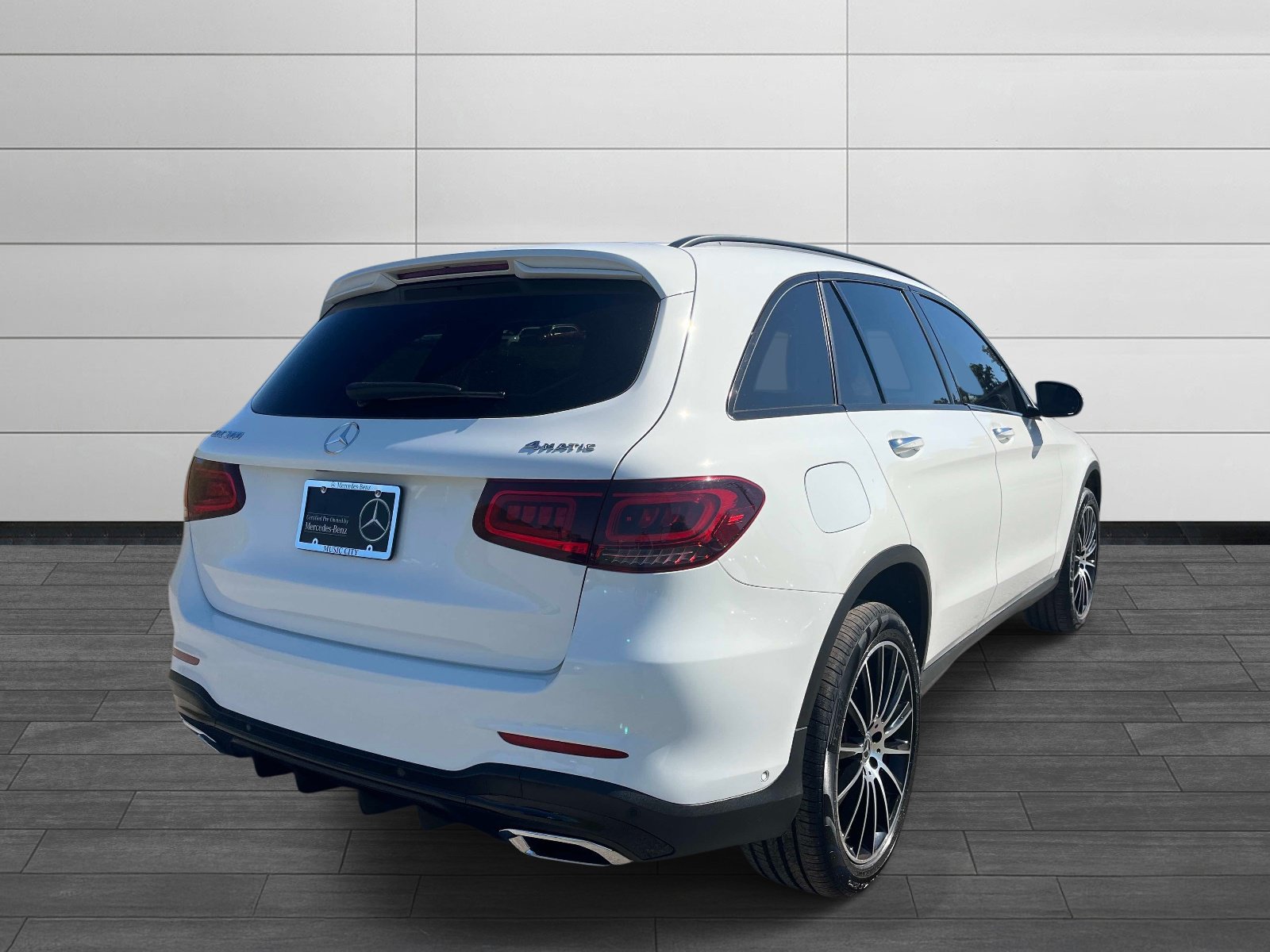 Certified 2022 Mercedes-Benz GLC 300 4MATIC image 3