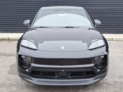 Used 2025 Porsche Macan 4S Electric AWD/4WD image 10