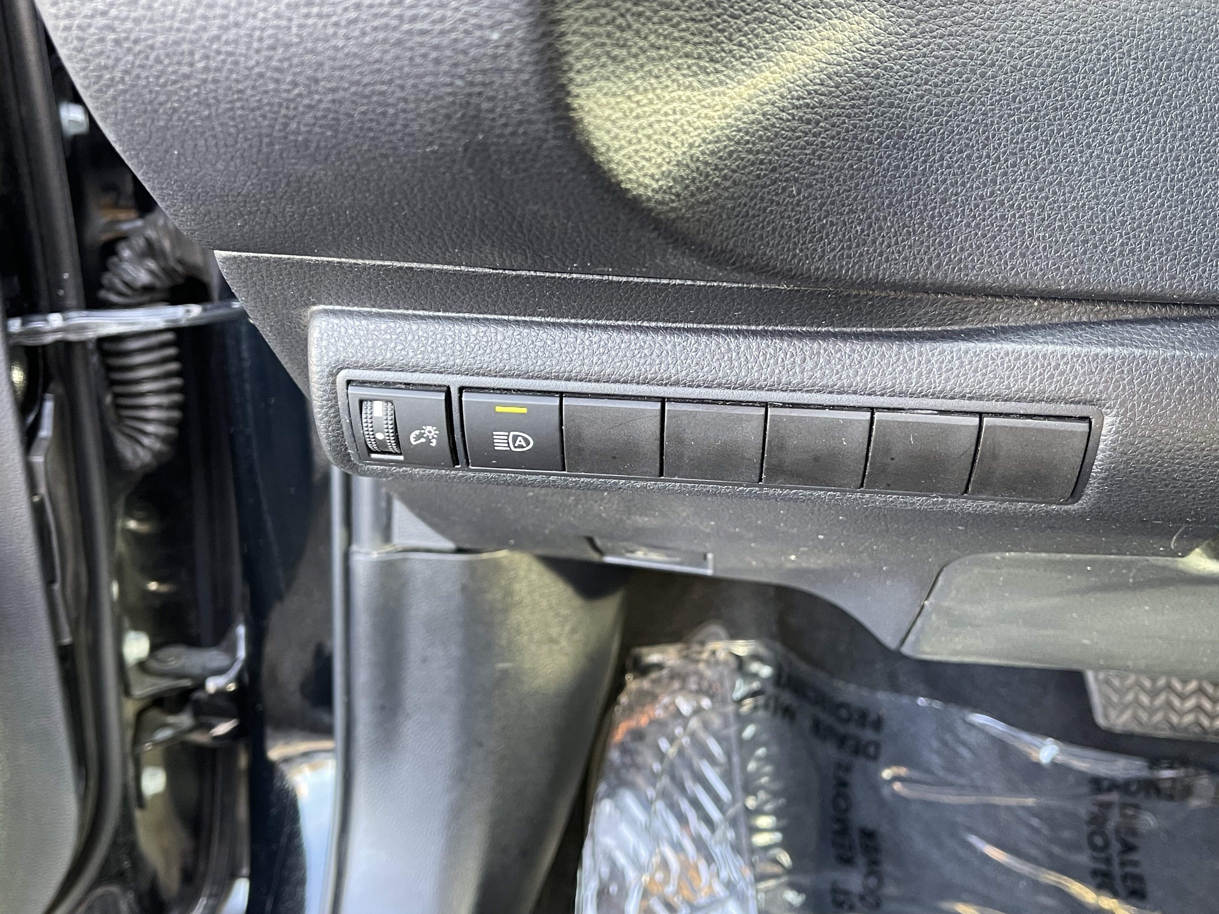 Certified 2025 Toyota Corolla LE FWD image 25