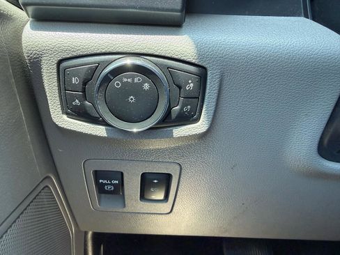 Used 2019 Ford F150 XLT w/ Equipment Group 302A Luxury AWD/4WD image 26