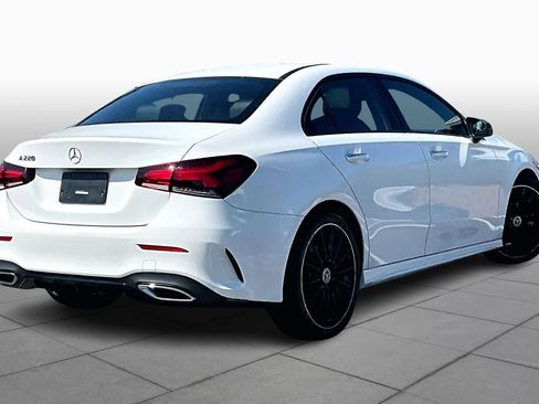 Used 2022 Mercedes-Benz A 220 image 13