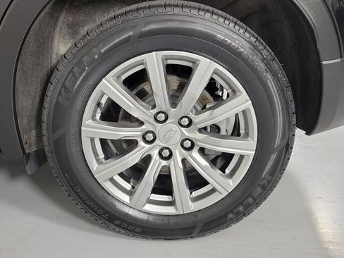 Used 2023 Cadillac XT4 Premium Luxury AWD/4WD image 10