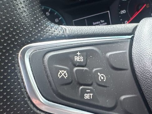 Used 2019 Chevrolet Equinox LS w/ LS Convenience Package FWD image 12