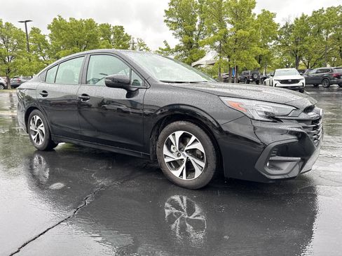 Used 2025 Subaru Legacy Premium AWD/4WD image 4