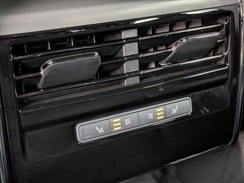 Certified 2025 Land Rover Range Rover Sport SE image 18