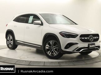 Certified 2025 Mercedes-Benz GLA 250 image 1