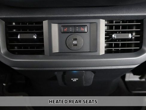 Used 2025 Ford F150 Lightning Lariat image 9