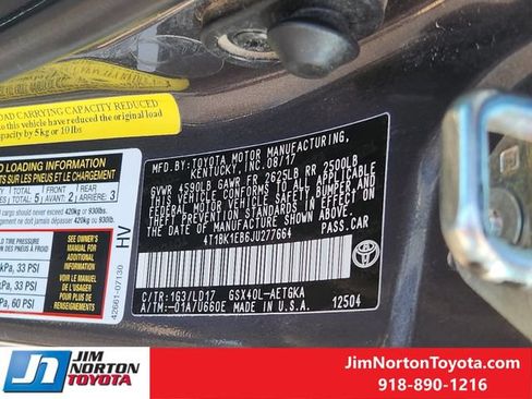 Used 2018 Toyota Avalon XLE FWD image 33