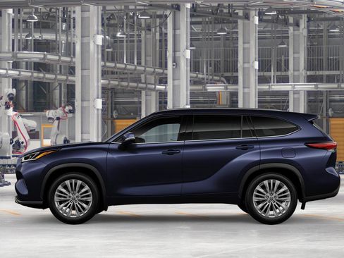 New 2026 Toyota Highlander Platinum image 4