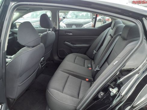 Used 2020 Nissan Altima 2.5 SV FWD image 9