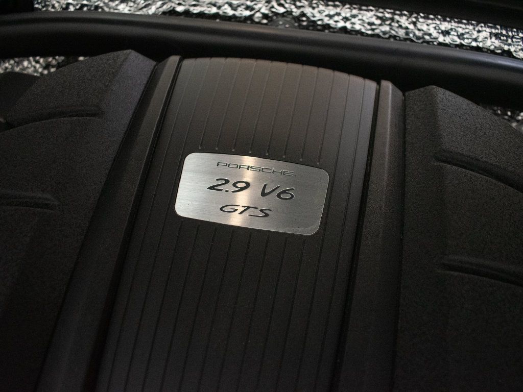 Used 2023 Porsche Macan GTS AWD/4WD image 19