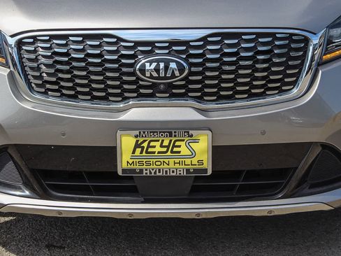 Used 2019 Kia Sorento SX w/ SX Touring Package image 11