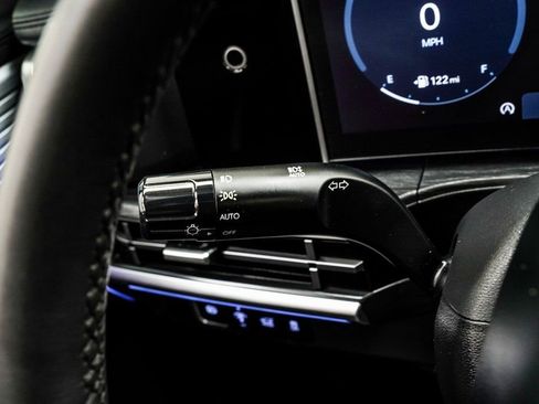 Used 2024 Hyundai Santa Fe Limited image 36