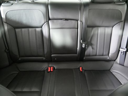 Used 2016 Buick Regal Sport Touring image 13