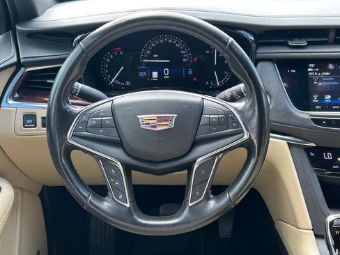 Used 2019 Cadillac XT5 Luxury image 43