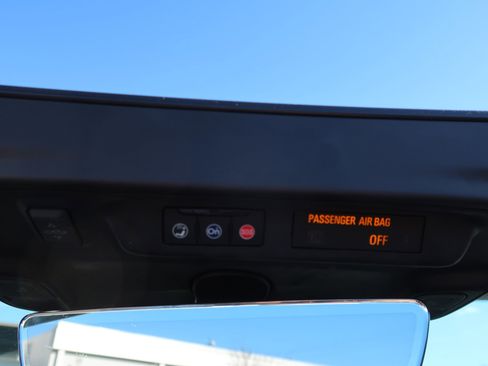 Used 2019 Chevrolet Camaro SS image 30