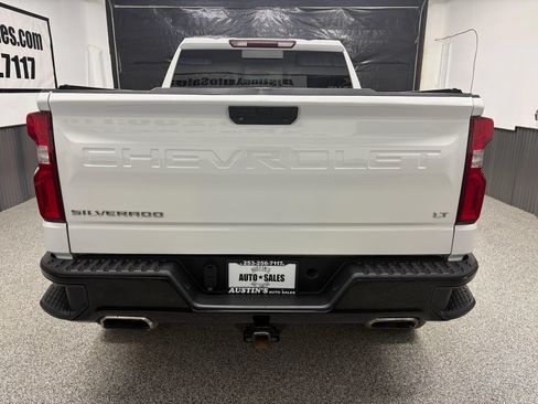 Used 2019 Chevrolet Silverado 1500 LT Trail Boss AWD/4WD image 4
