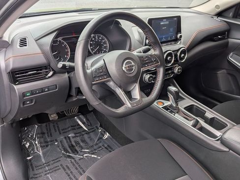 Used 2023 Nissan Sentra SR w/ Midnight Edition Package FWD image 9
