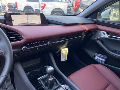 New 2026 MAZDA MAZDA3 2.5 S Hatchback w/ Premium Pkg image 24