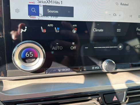 Certified 2026 Lexus TX 350 AWD w/ Technology Package image 27