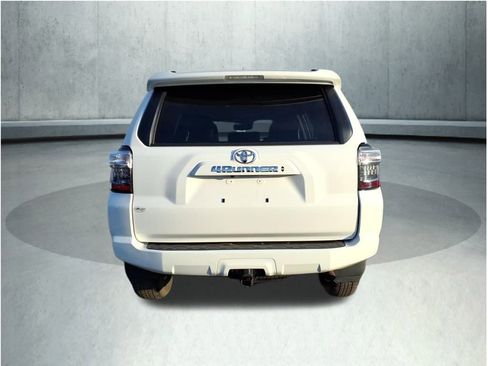 Used 2020 Toyota 4Runner SR5 Premium image 26