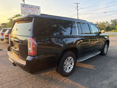 Used 2015 GMC Yukon XL SLE AWD/4WD image 5