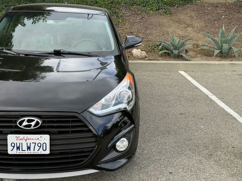 Used 2015 Hyundai Veloster Turbo FWD image 8