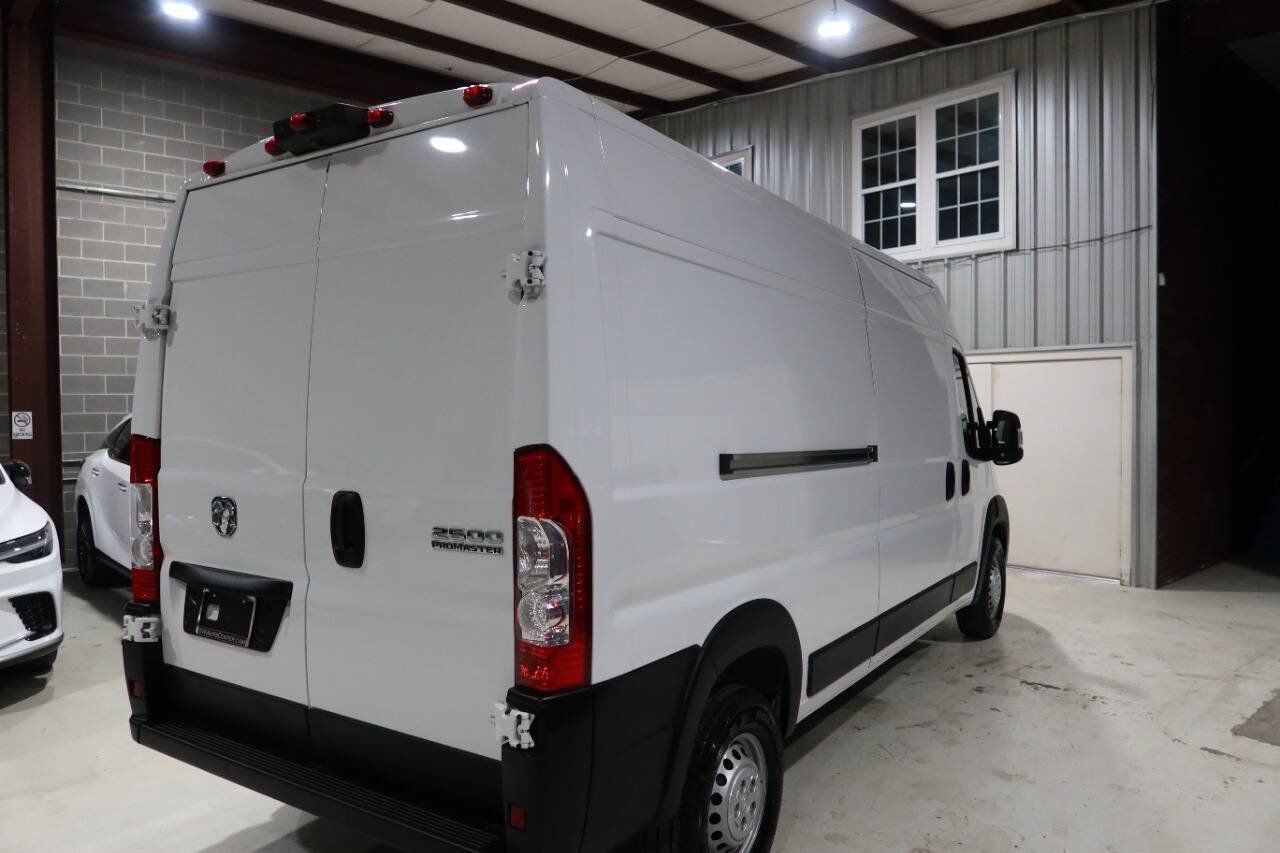Used 2024 RAM ProMaster 2500 w/ Safety Group FWD image 4