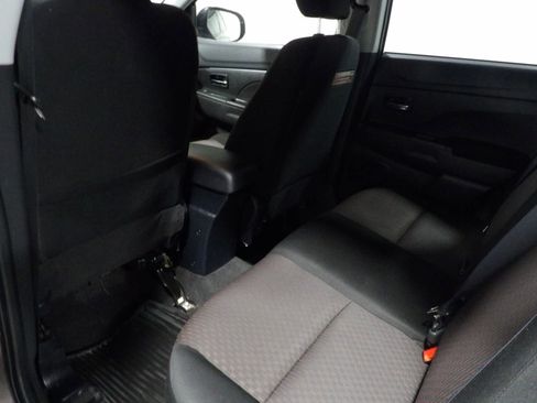 Used 2017 Mitsubishi Outlander Sport ES FWD image 10