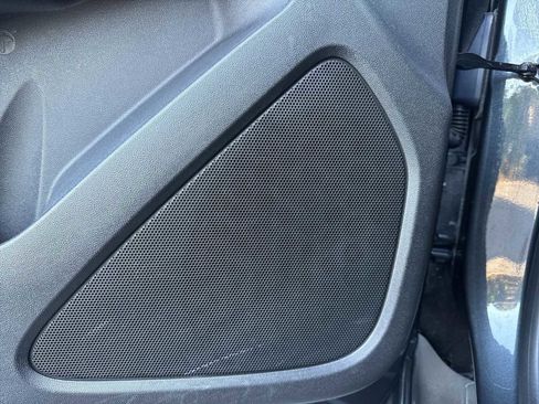 Used 2023 Chevrolet Equinox LT image 30