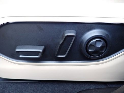 New 2025 Jeep Grand Cherokee Limited w/ MOPAR Finishing Package image 17