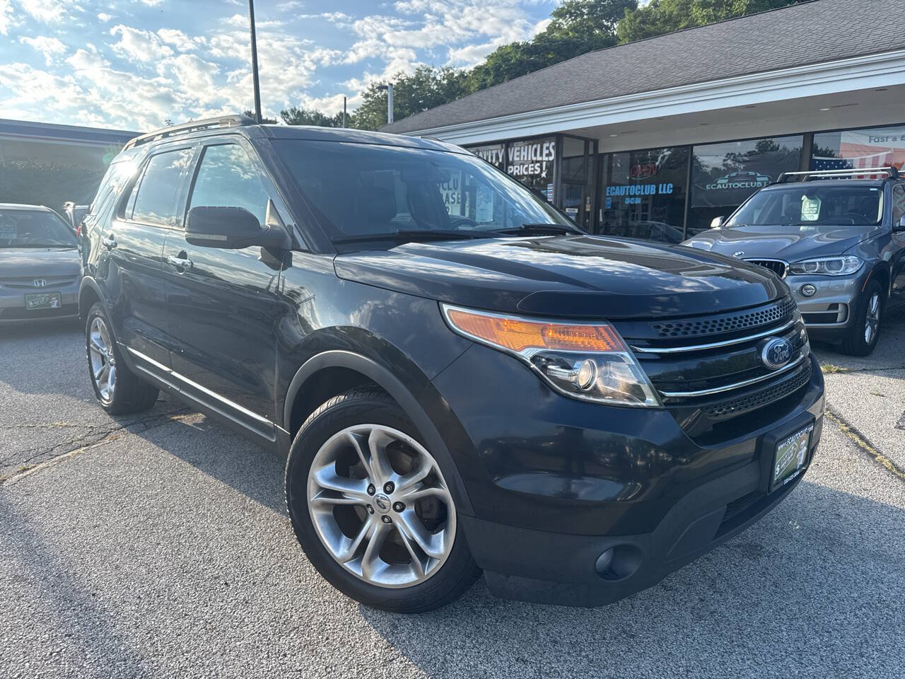Used 2011 Ford Explorer Limited w/ 301A Rapid Spec Order Code AWD/4WD image 2