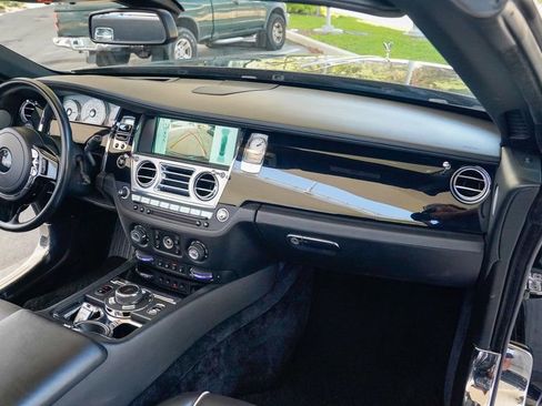 Used 2016 Rolls-Royce Dawn image 79