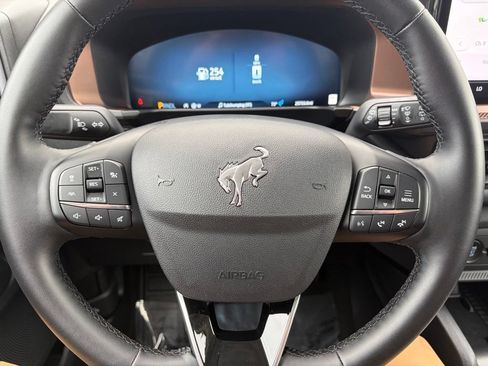 Certified 2025 Ford Bronco Sport Outer Banks w/ Outer Banks Tech Package+ AWD/4WD image 35