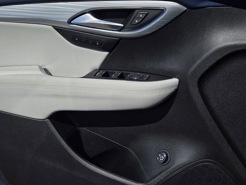 New 2026 Buick Envision Avenir image 17