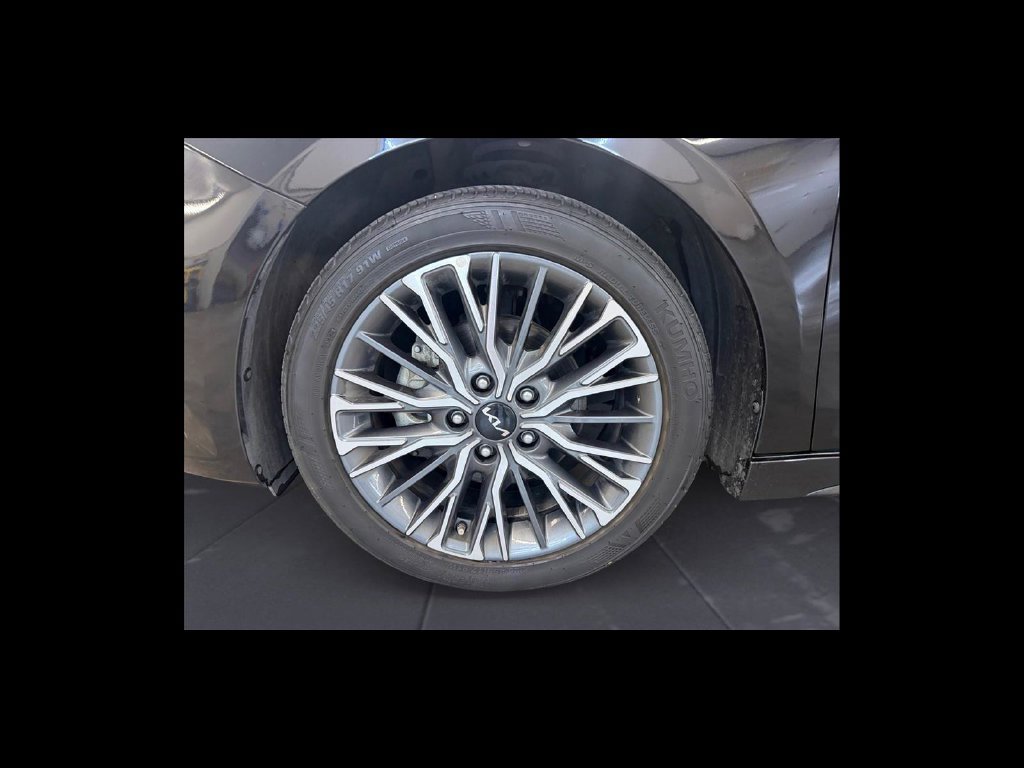Used 2024 Kia Forte GT-Line w/ GT-Line Premium Package FWD image 10