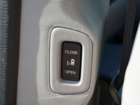 Used 2016 Honda Odyssey EX-L image 14