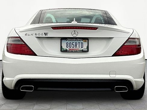 Used 2016 Mercedes-Benz SLK 300 image 14