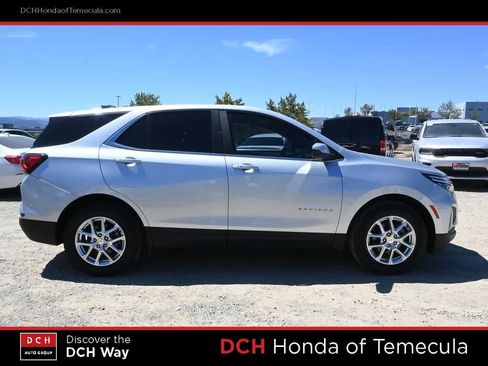 Used 2022 Chevrolet Equinox LT FWD image 5