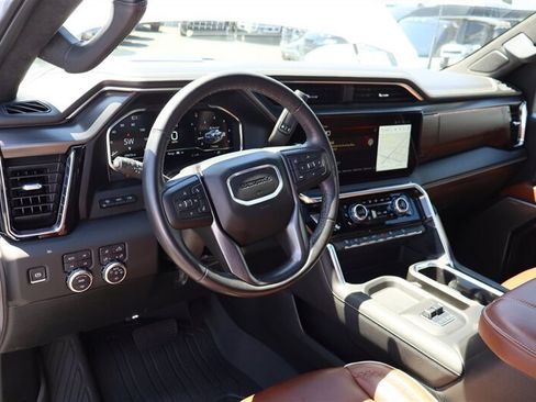 Used 2024 GMC Sierra 3500 Denali Ultimate AWD/4WD image 20