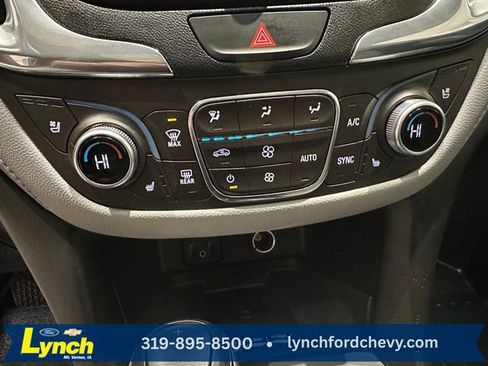 Used 2018 Chevrolet Equinox Premier image 15