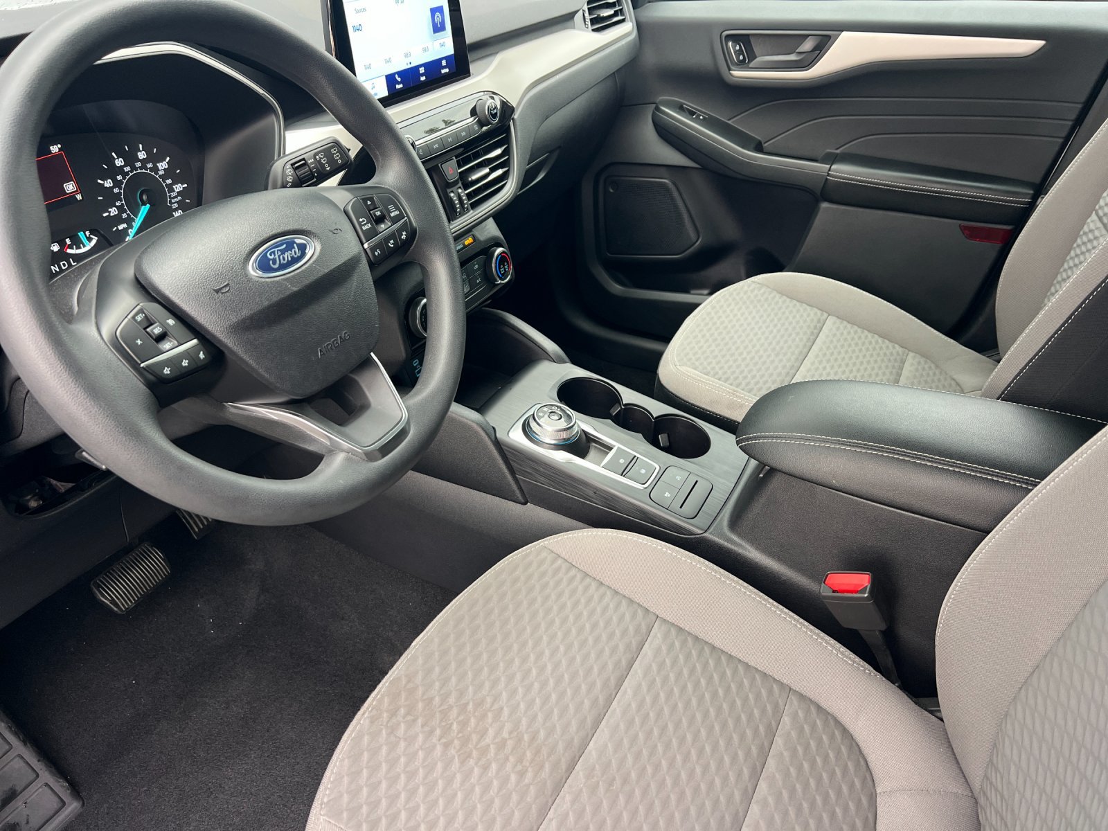 Used 2022 Ford Escape SE FWD image 10