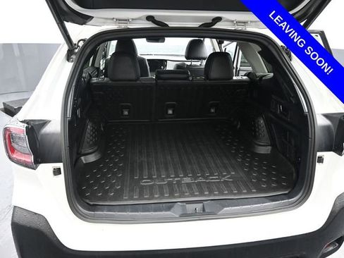 Used 2025 Subaru Outback Onyx Edition XT AWD/4WD image 12