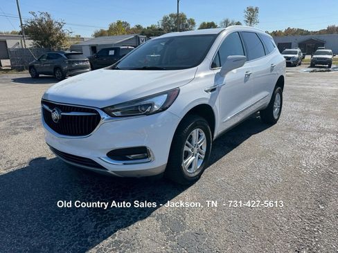 Used 2020 Buick Enclave Essence image 2