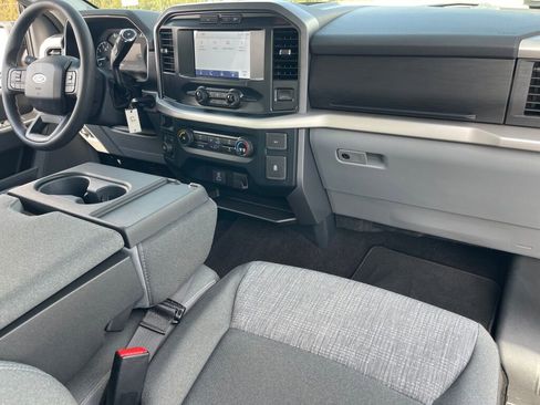 Used 2022 Ford F150 XLT image 28