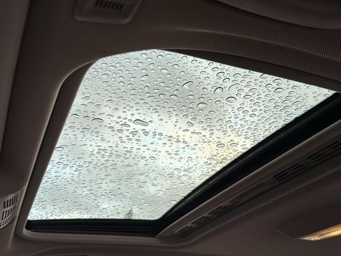 Used 2015 BMW 320i Sedan image 29