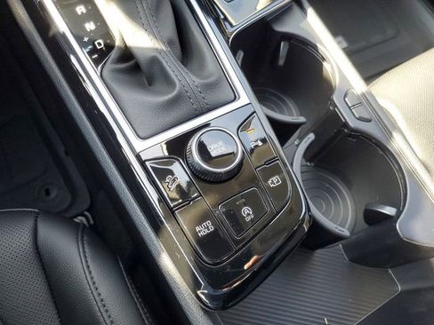 Certified 2025 Kia Sportage EX w/ Premium Package image 24