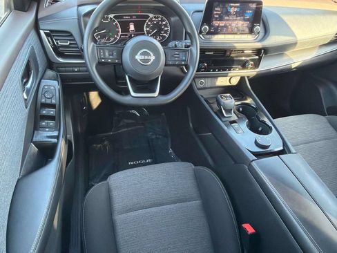 Used 2022 Nissan Rogue SV AWD/4WD image 8