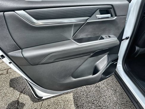 New 2026 GMC Acadia Elevation w/ Elevation Premium Package FWD image 15