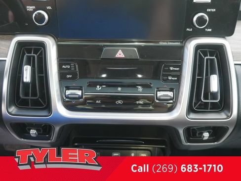 Used 2021 Kia Sorento EX w/ Panoramic Sunroof Package AWD/4WD image 33